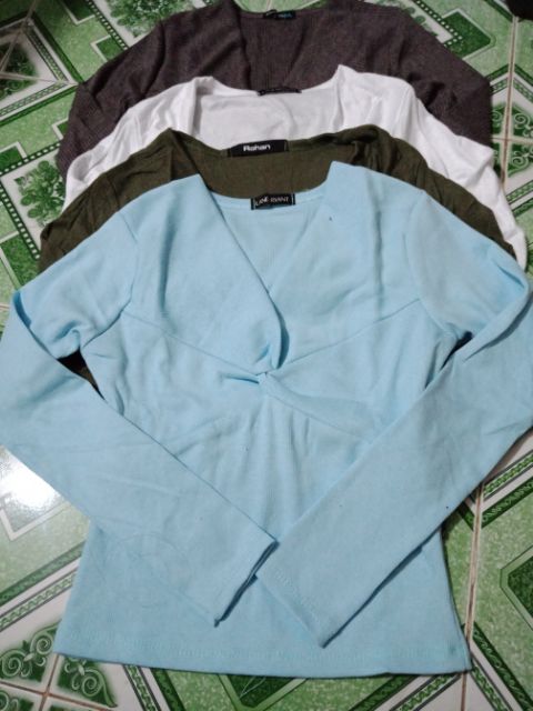 Áo len gân tay dài