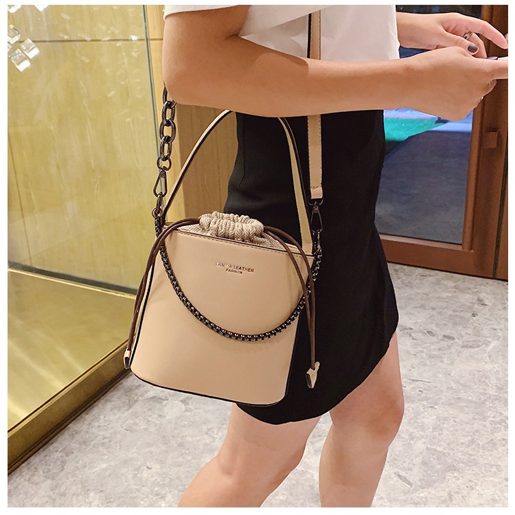 Túi Đeo Chéo Da pu Dây Xích Thời Trang Hàn Quốc Cho Nữ 2022