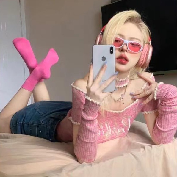 Áo Kiểu Cổ Tròn Hở Vai Phối Màu Tương Phản Ngọt Ngào Cho Nữ