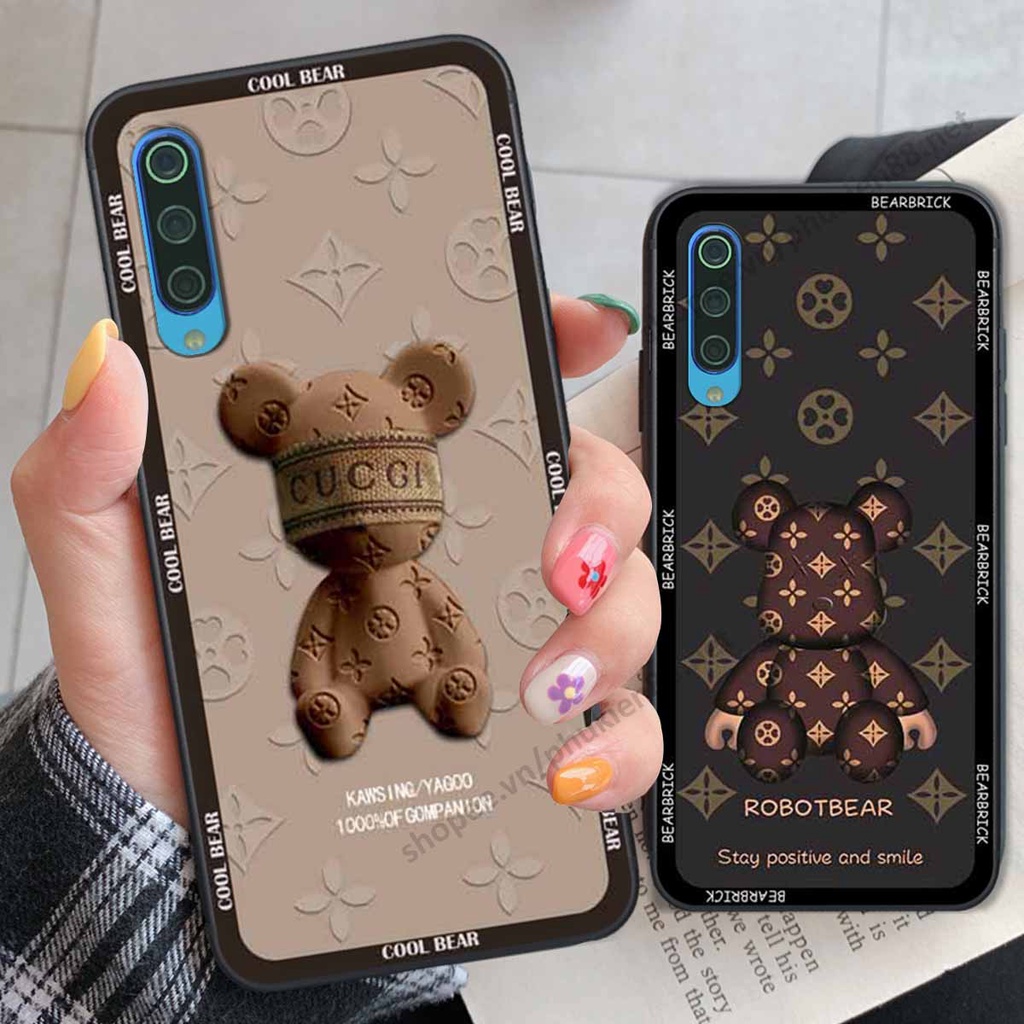 Ốp Xiaomi Mi 9 SE bear, k@ws thương hiệu phong cách ốp lưng thời trang cao cấp