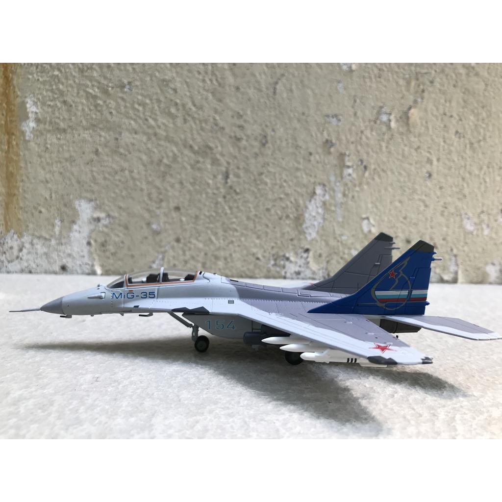 Mô hình Máy bay MIG 35 - 1:100