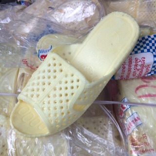 Dép tổ ong size 40-41 tương đương bằng size 36-38 của loại dép Thông thường khác