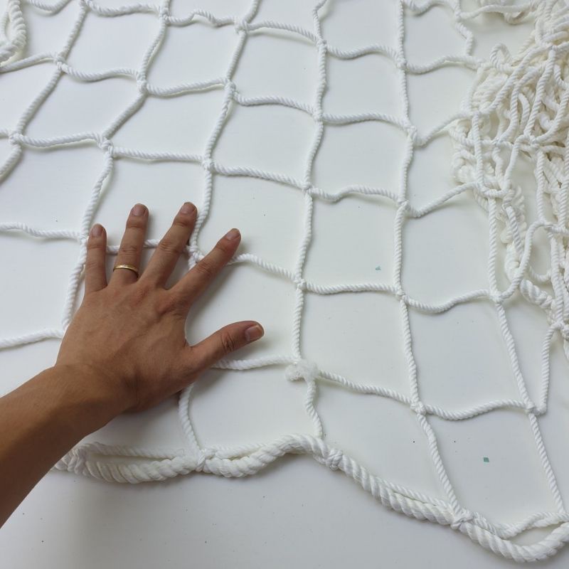 Lưới chắn cầu thang 10mx80cm