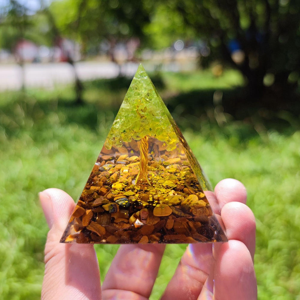 Orgone Pyramid Amethyst Peridot Healing Crystal Energy Generator Blanacing Orgonite Pyramide EMF Protection Meditation Yoga Tool