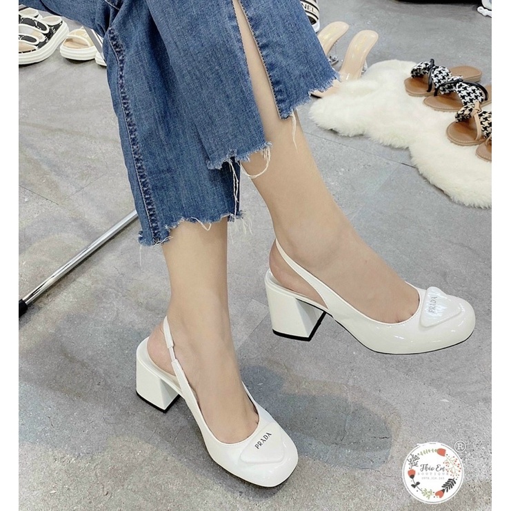 Giày quai hậu prada mũi tròn đế vuông