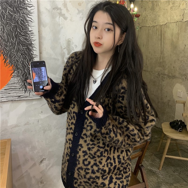 Áo khoác len nữ tay dài cardigan họa tiết beo báo cổ chữ V ulzzang