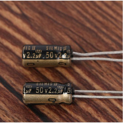 Tụ điện 10uF 35V 5x12mm màu đen