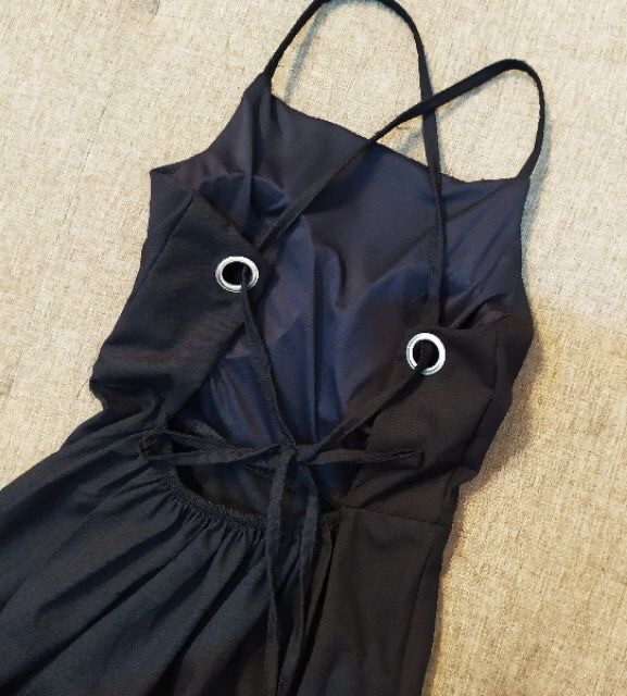 ẢNH THẬT-Đầm đen 2 day đen khoen lỗ | BigBuy360 - bigbuy360.vn