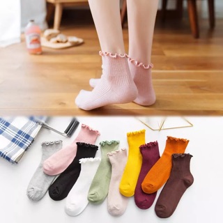 Tất vintage bèo nhún cổ thấp