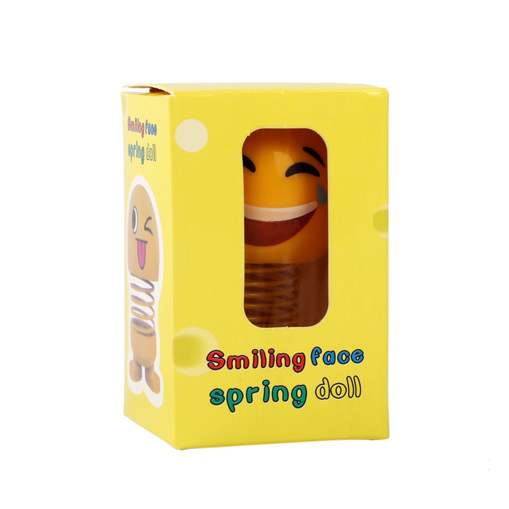 Búp bê lò xo nhún nhảy với biểu cảm ngộ nghĩnh