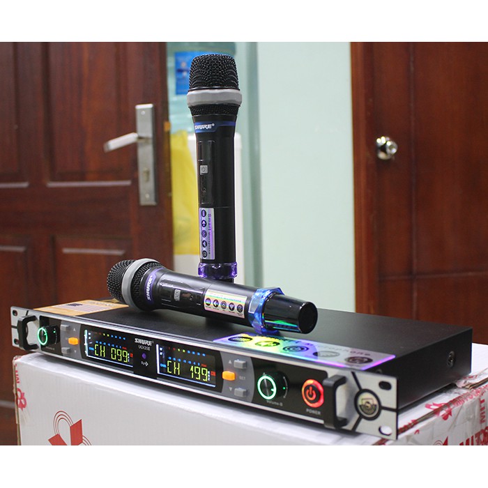 Micro không dây ugx 20II  - Micro không dây