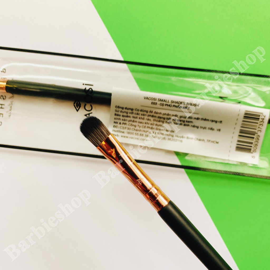 Cọ Tán Phấn Mắt Vacosi Đầu Dẹp E03