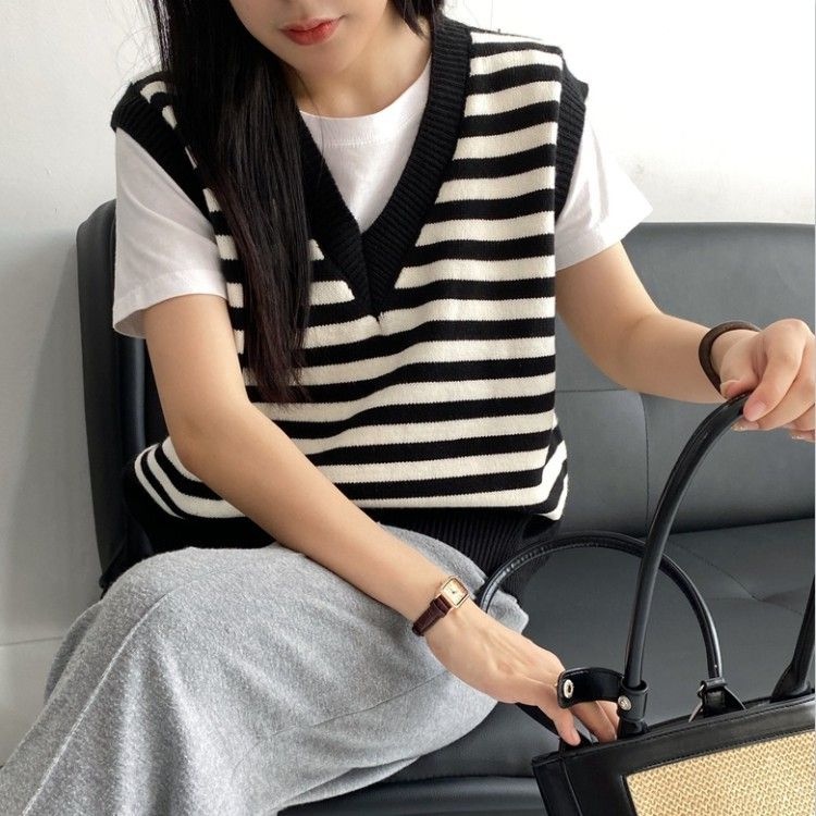 Áo Len Không Tay Form Rộng Họa Tiết Kẻ Sọc Hợp Thời Trang