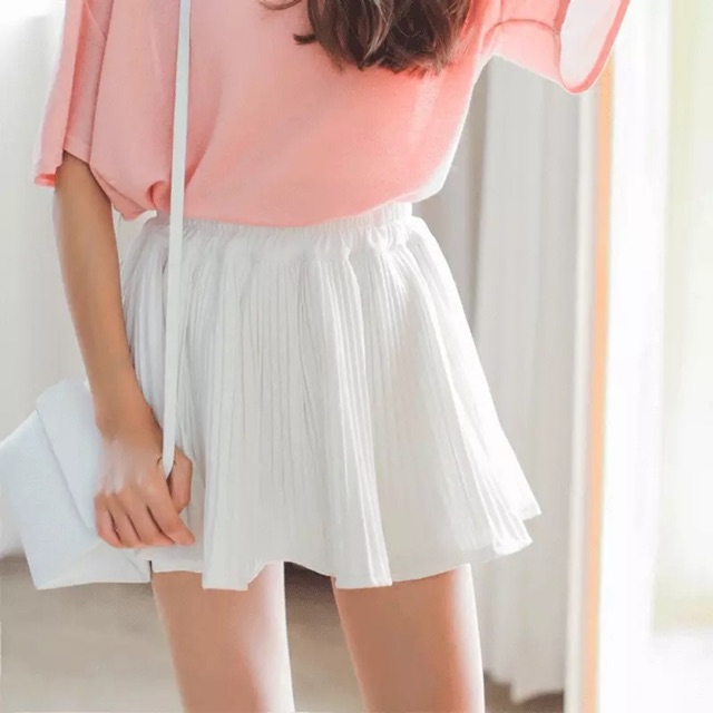 Chân váy dập xếp li ngắn Yura Store CVXLN019