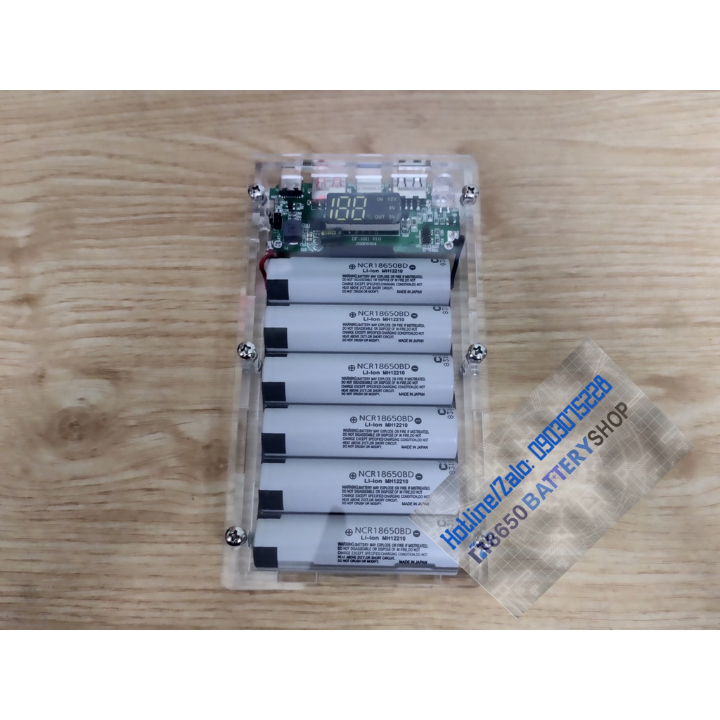 [SDP5] Box sạc dự phòng bằng mica sử dụng 6 pin 18650 21.000mah mạch sạc nhanh QC 4.0 5v 9v 12v báo pin bằng đồng hồ led