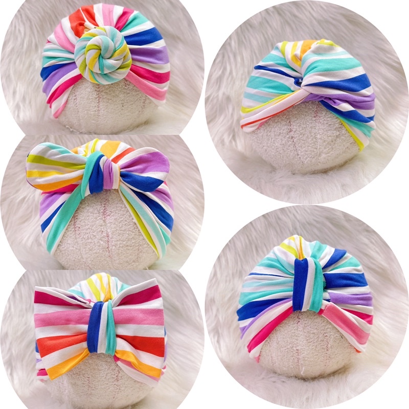 Mũ turban gắn tóc giả cho bé