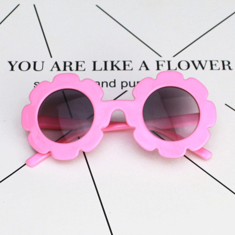 Kính mát chống tia Uv400 kiểu dáng xinh xắn cho bé