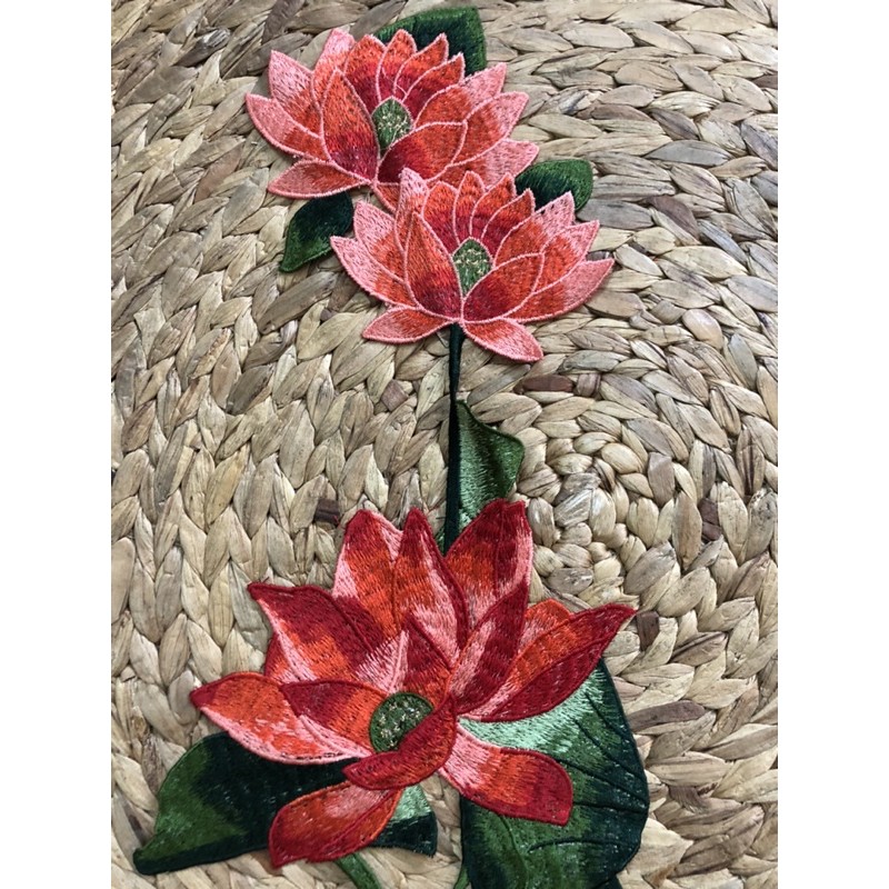 Phụ kiện may mặc nhành hoa sen đính áo dài 40cm