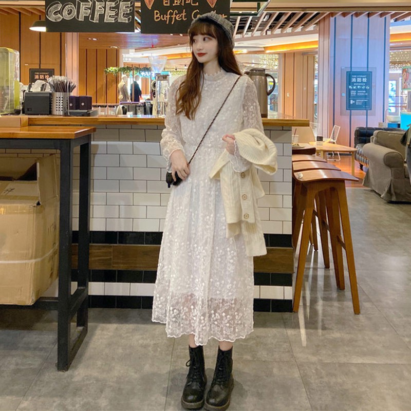 Set váy ren cổ cao dài tay và áo cardigan