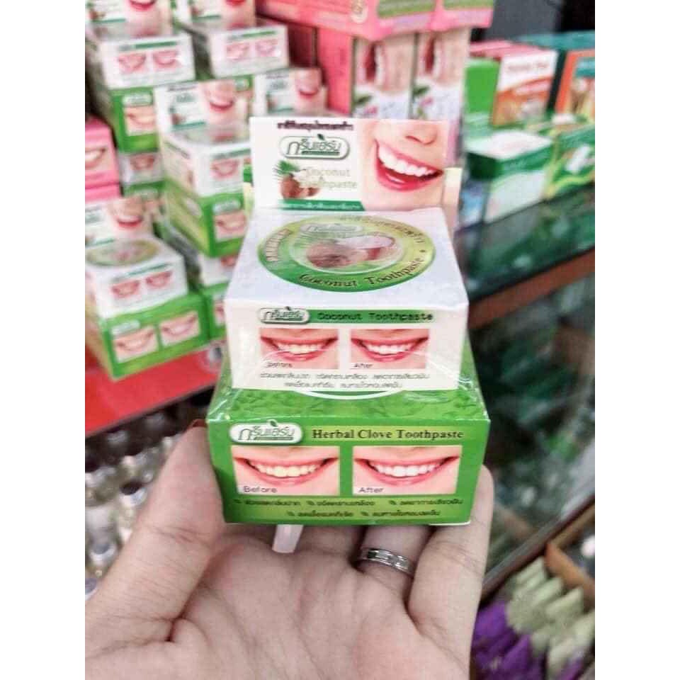 Kem trắng răng Green Herbal clove toothpaste