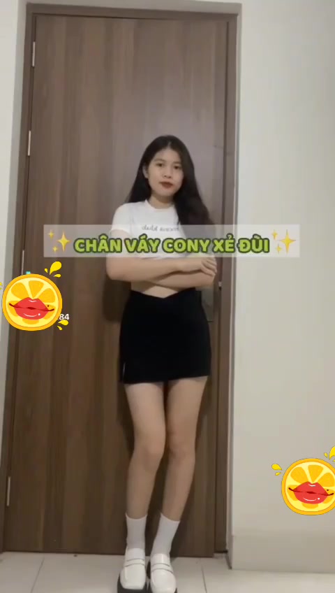 Chân Váy Cony Xẻ Đùi Co Giãn Tốt Có Quần Trong MA665 | BigBuy360 - bigbuy360.vn