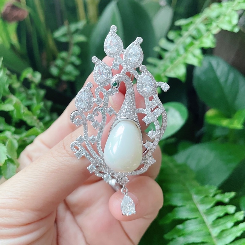 Cài áo nữ hình con công - Cài Áo Nữ Đính Đá Xi trắng Kiểu Dáng Hàn Quốc Sang Trọng