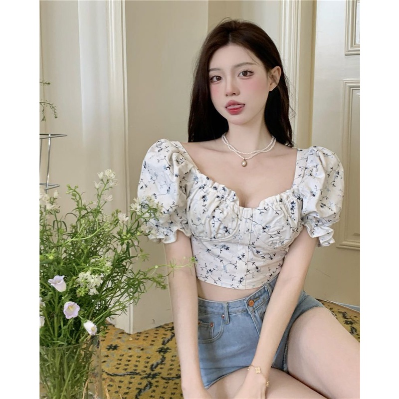 Áo kiểu COZOKC tay phồng cổ vuông họa tiết hoa xinh xắn