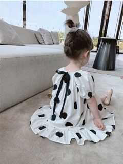 Váy chấm bi xoè đuôi cá cho bé gái