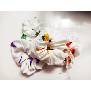 Dây buộc tóc Scrunchies vải trắng