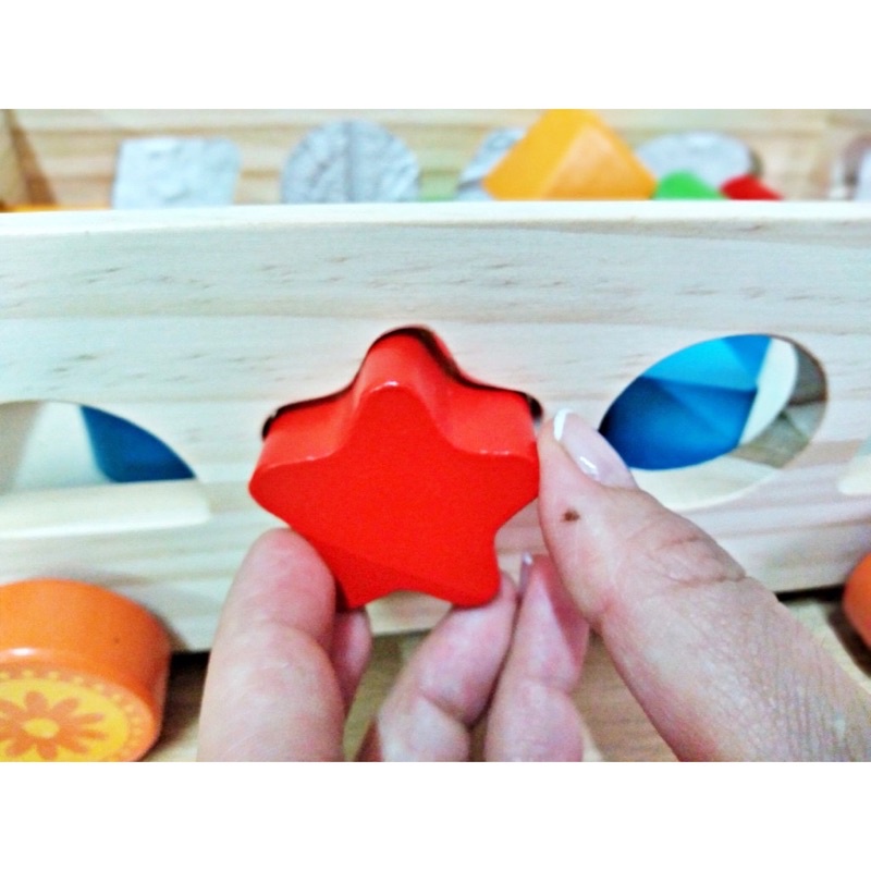 Xe kéo thả hình khối và số bằng gỗ giúp bé học hình khối, màu sắc và số đếm - Đồ chơi gỗ Montessori
