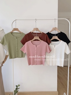 Áo len croptop khuy