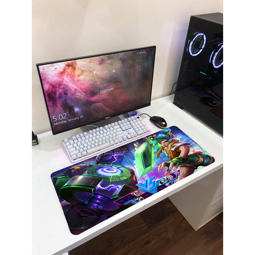 Lót chuột trang phục Riven Liên minh huyền thoại cực nét (Hàng cao cấp)