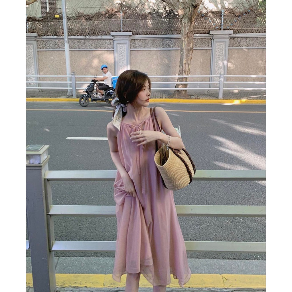 Đầm Maxi Dáng Suông Siêu Tiên Cho Nữ Trong Kỳ Nghỉ Dưỡng Cùng Bạn Bè