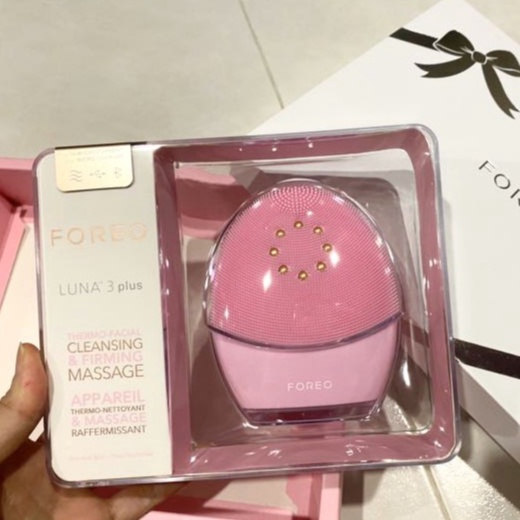 Máy rửa mặt và massage nâng cơ Foreo Luna 3 plus