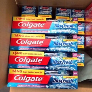 Kem đánh răng Colgate ngừa sâu răng MaxFresh hương bạc hà 230g + tặng bàn chải