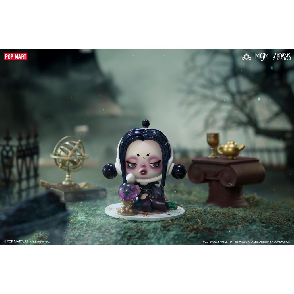 Pop mart popmart Đồ Chơi Nghệ Thuật skullpanda addams family series Dễ Thương Làm Quà Tặng