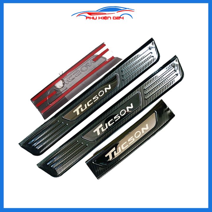 Bộ nẹp bước chân Tucson 2016-2017-2018-2019-2020-2021, 2022-2023 vân Cacbon chống trầy làm đẹp ô tô