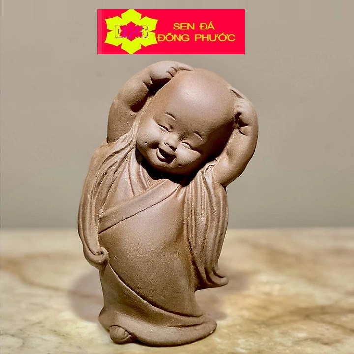 Chú tiểu An nhiên Yêu đời bằng gốm - Phụ kiện làm tiểu cảnh sen đá, Xương rồng, Cây phong thuỷ - Sen đá Đông Phước