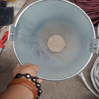 Phễu cắt tiết gà vịt