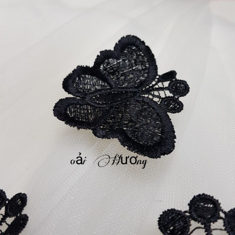 Bướm thêu đính kết đầm váy