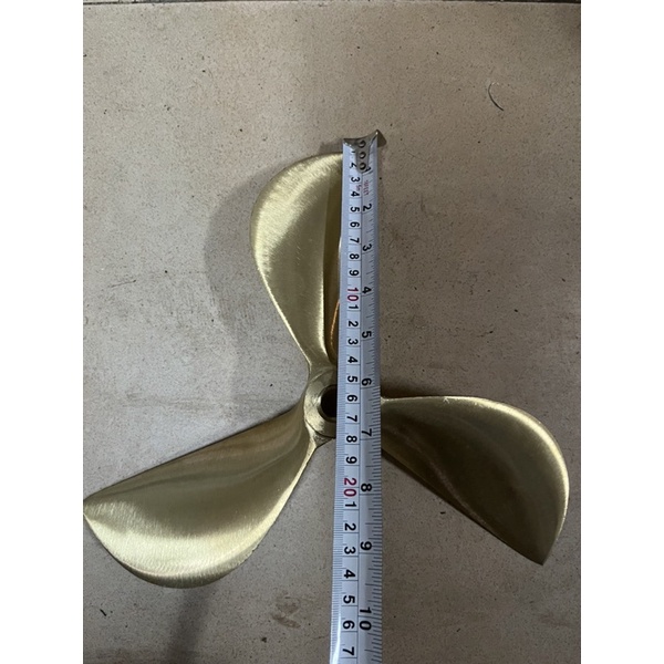 Chân vịt thau 3 tấc 2 chân vịt đồng thau 3 cánh chạy trái