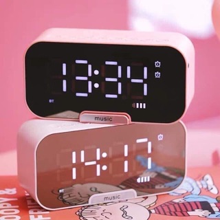 - đồng hồ kết hợp loa + đèn led