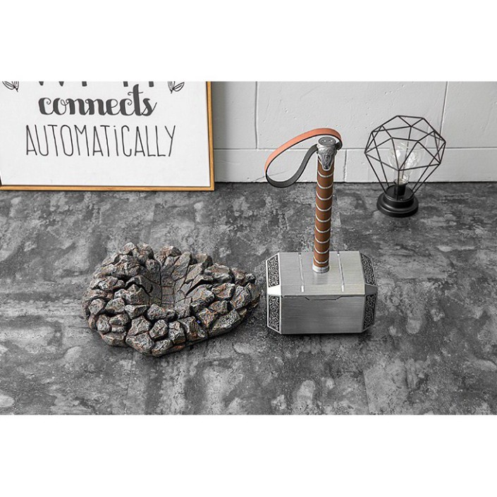Mô hình Búa Thor Mjolnir Marvel kim loại kích cỡ 1:1