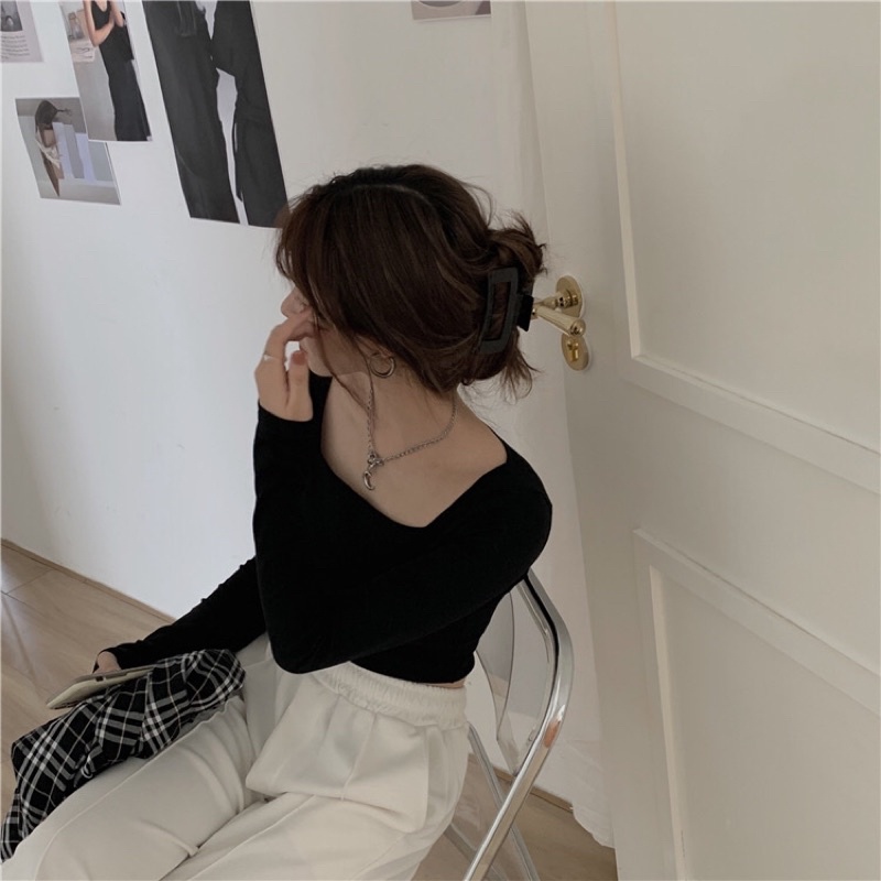 Áo croptop tay dài cổ vuông, nhẹ nhàng nữ tính