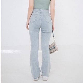 Quần Jeans Micro-Flared
