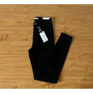 QUẦN JEANS SKINNY ĐEN TRƠN ZAREEN JEA90 | BigBuy360 - bigbuy360.vn