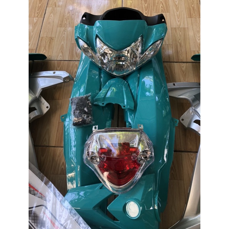 Dàn áo Sirius màu ngọc lục bảo bạc tặng choá đèn, đèn lái, ốc và tem như hình xe😍