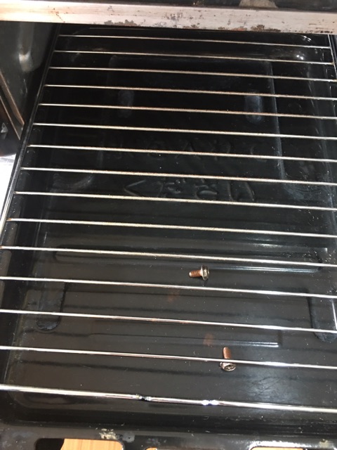 Bếp ga nội địa nhật hiệu Rinnai KGE61 mặt men nhũ date 2013