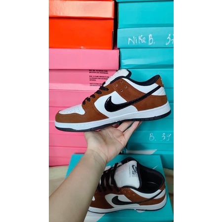 Giày thể thao ni/ ke sb