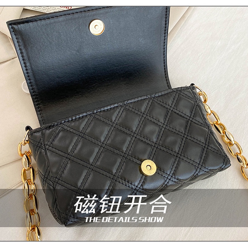 Túi Đeo Dưới Cánh Tay Hình Vuông Nhỏ Phối Dây Xích Dày Màu Sắc Tương Phản Phong Cách Hàn Quốc NB00102